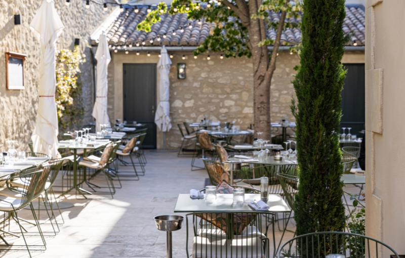 Terrasse Restaurant Têtes d'Ail Saint-Rémy-de-Provence Alpilles